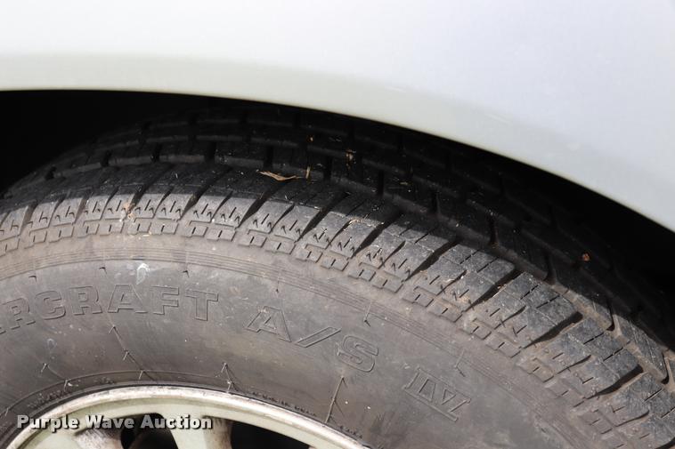 image for item DK9549 2002 Ford Windstar LX van