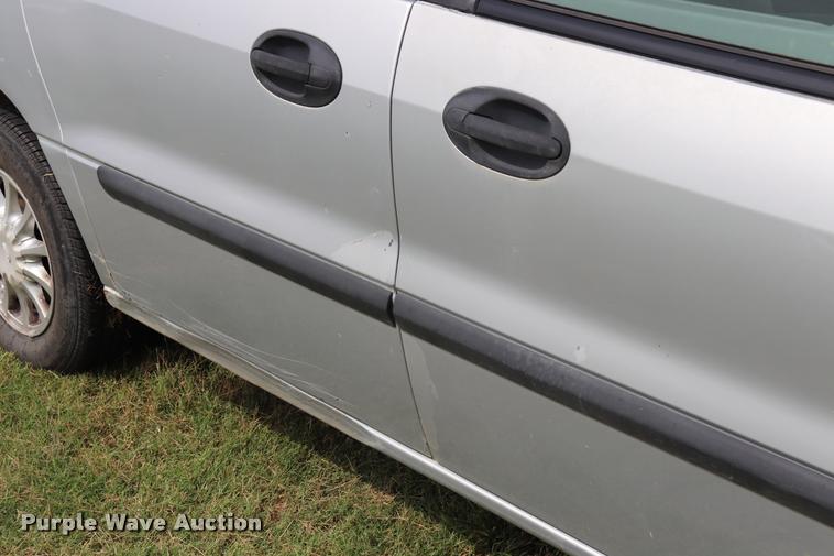 image for item DK9549 2002 Ford Windstar LX van