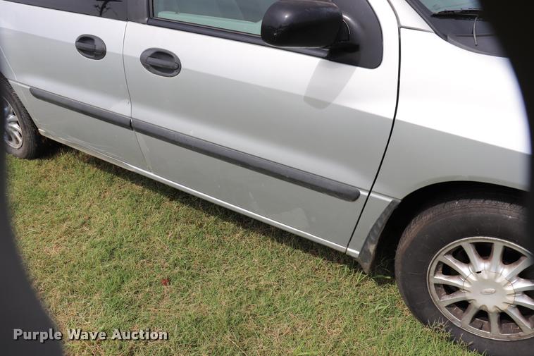 image for item DK9549 2002 Ford Windstar LX van