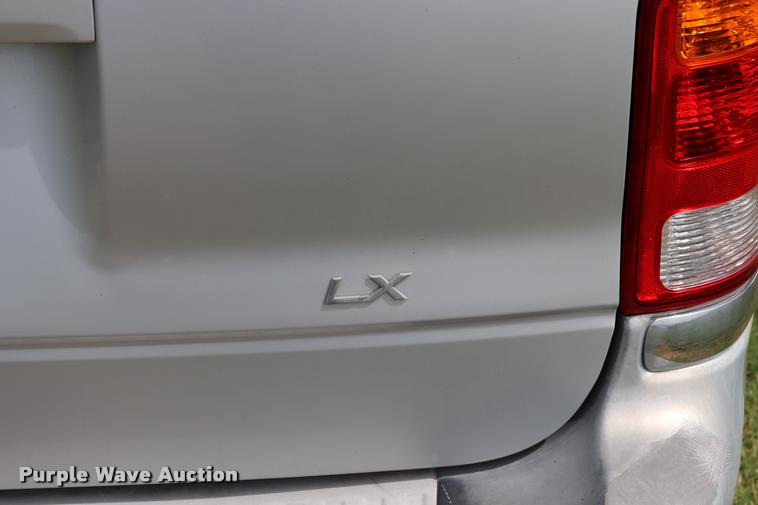 image for item DK9549 2002 Ford Windstar LX van