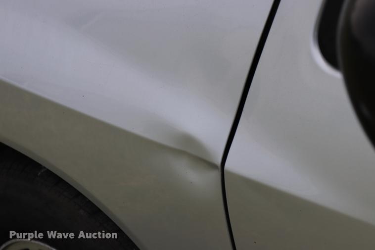 image for item DK9549 2002 Ford Windstar LX van