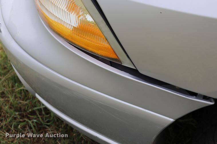 image for item DK9549 2002 Ford Windstar LX van