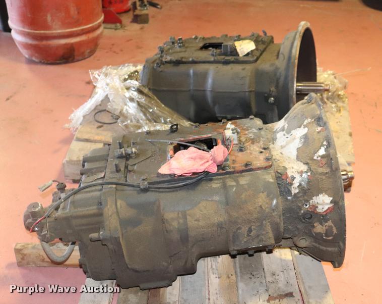 image for item DK9551 (2) Eaton Fuller transmissions