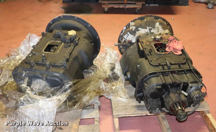 image for item DK9551 (2) Eaton Fuller transmissions