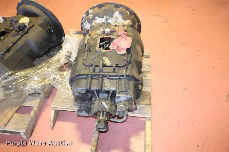 image for item DK9551 (2) Eaton Fuller transmissions