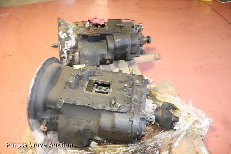 image for item DK9551 (2) Eaton Fuller transmissions