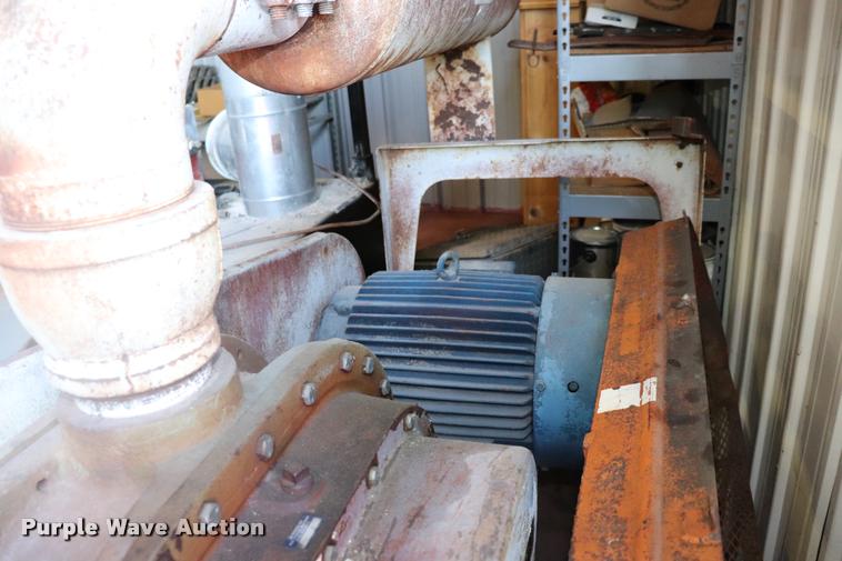 image for item DK9554 AO Smith oil heater