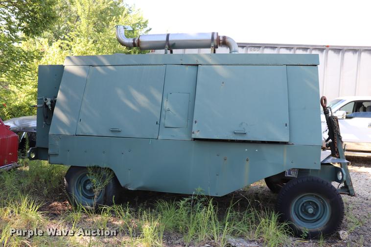 image for item DK9556 Military air compressor