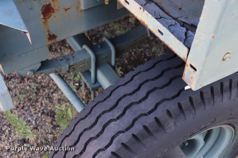 image for item DK9556 Military air compressor