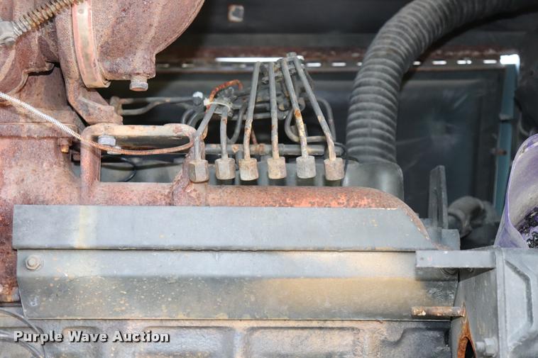 image for item DK9556 Military air compressor