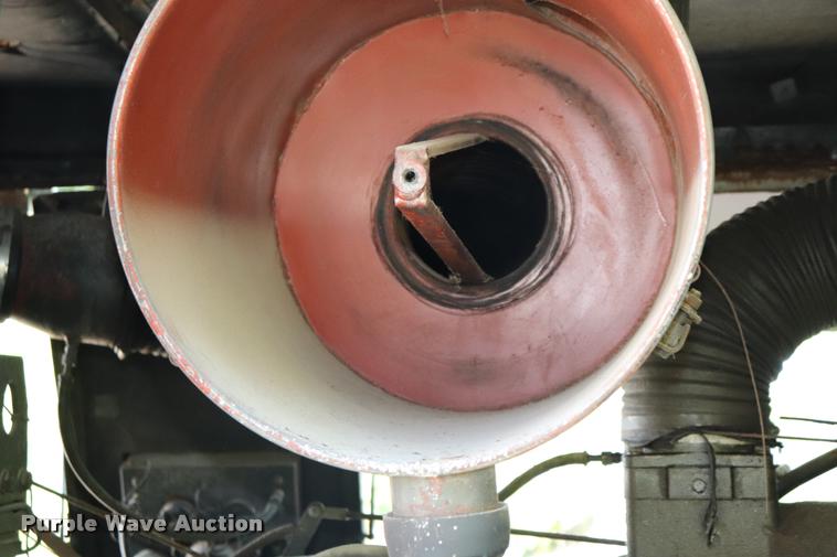 image for item DK9556 Military air compressor