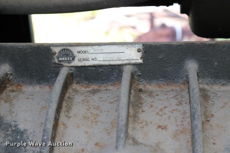 image for item DK9556 Military air compressor