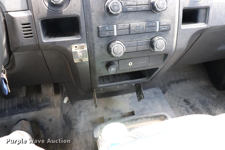 image for item DK9557 2011 Ford F150 SuperCab pickup truck