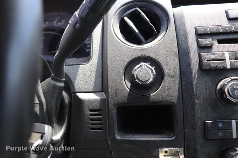 image for item DK9557 2011 Ford F150 SuperCab pickup truck