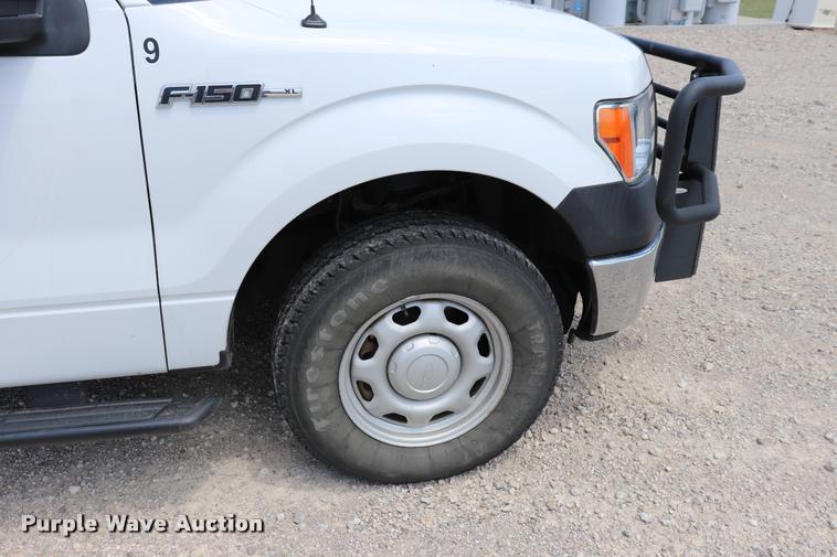 image for item DK9557 2011 Ford F150 SuperCab pickup truck