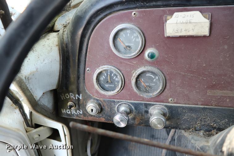 image for item DK9559 1976 International 1600 dump truck
