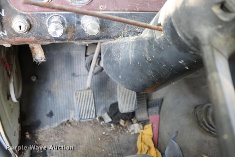 image for item DK9559 1976 International 1600 dump truck