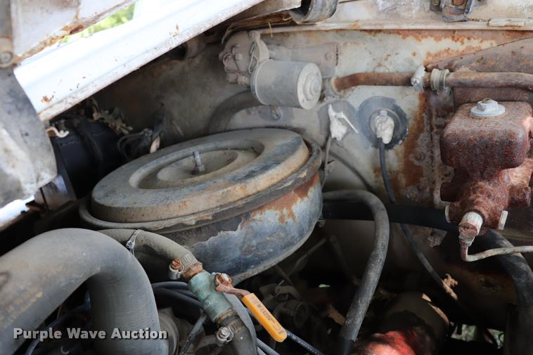 image for item DK9559 1976 International 1600 dump truck