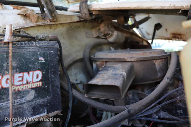 image for item DK9559 1976 International 1600 dump truck