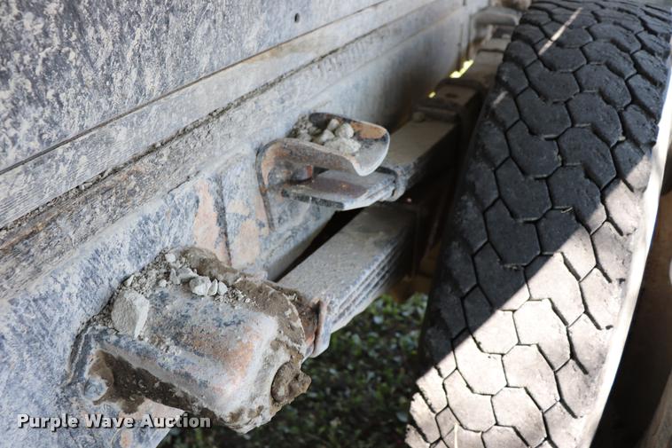 image for item DK9559 1976 International 1600 dump truck
