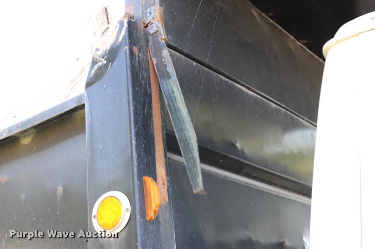 image for item DK9559 1976 International 1600 dump truck