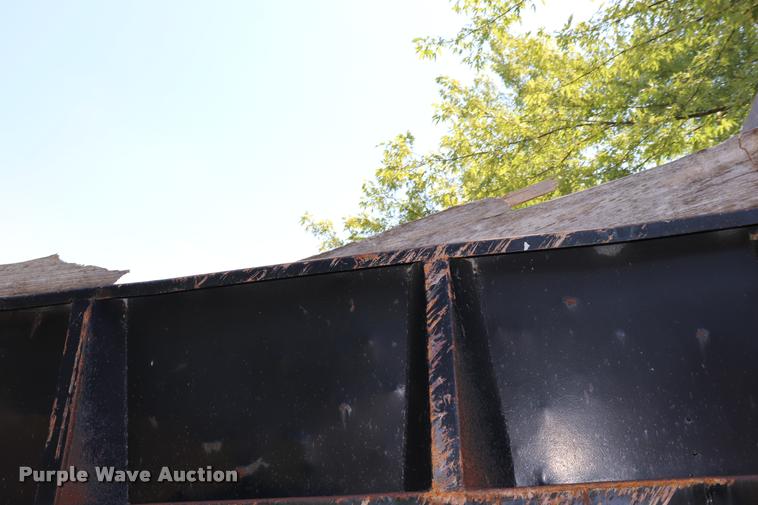image for item DK9559 1976 International 1600 dump truck