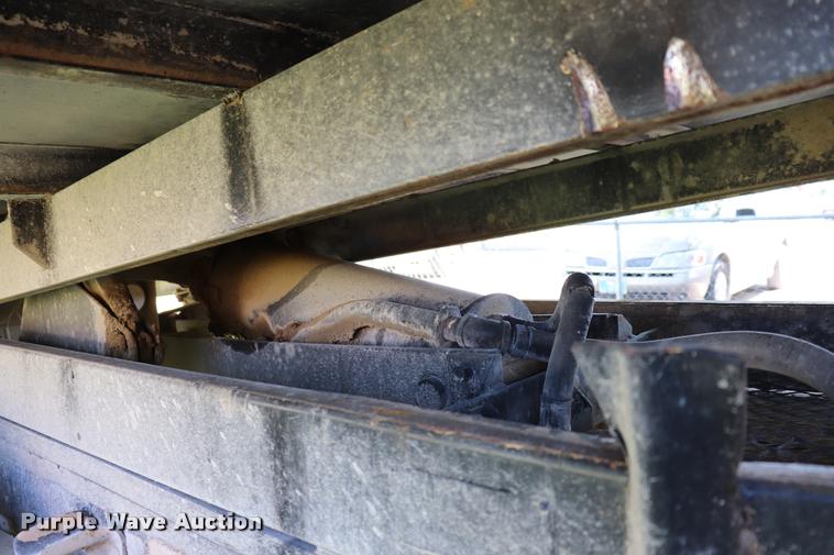 image for item DK9559 1976 International 1600 dump truck