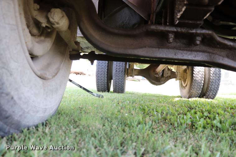 image for item DK9559 1976 International 1600 dump truck