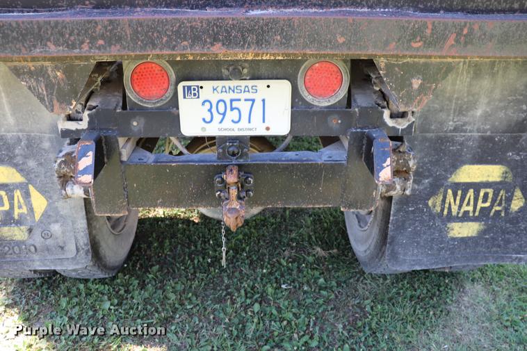 image for item DK9559 1976 International 1600 dump truck
