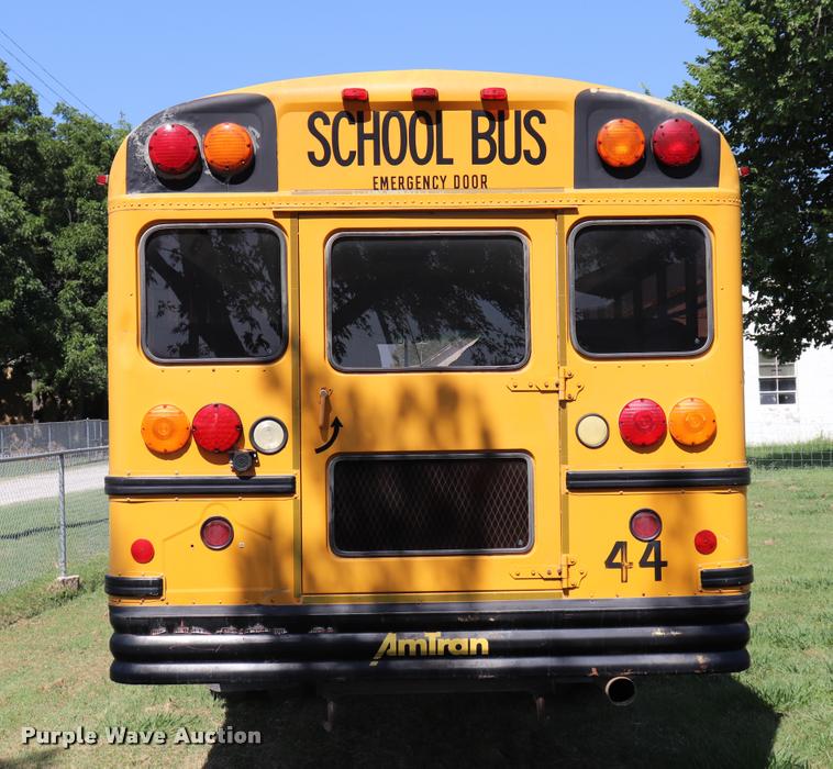image for item DK9560 1998 International 3800 school bus