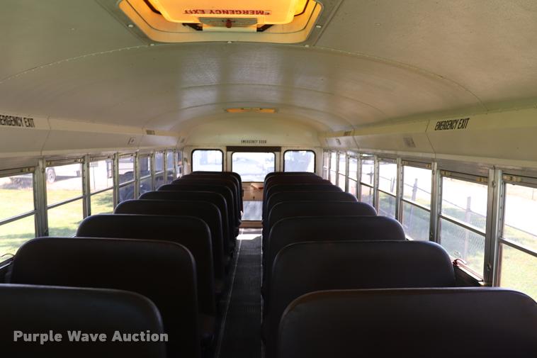 image for item DK9560 1998 International 3800 school bus