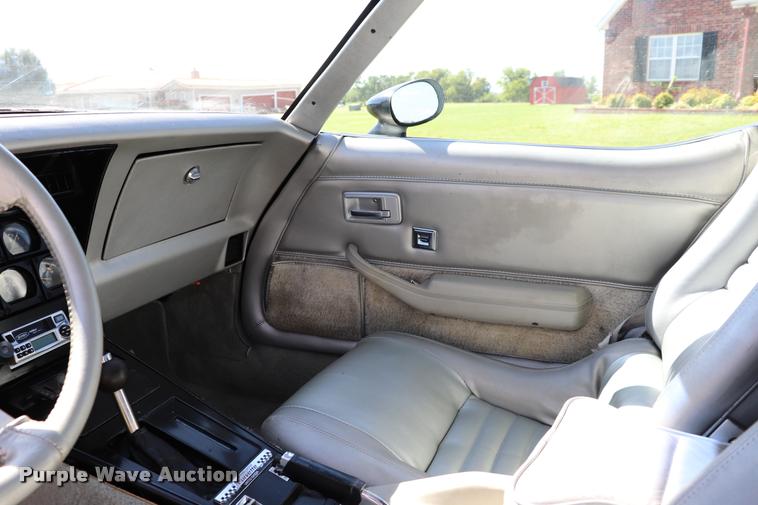 image for item DK9562 1978 Chevrolet Corvette pace car edition