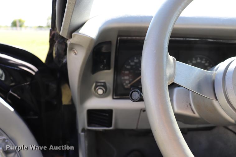 image for item DK9562 1978 Chevrolet Corvette pace car edition