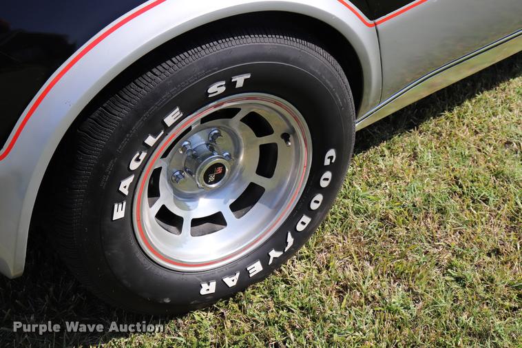 image for item DK9562 1978 Chevrolet Corvette pace car edition