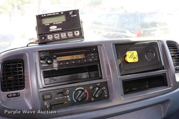 image for item DK9569 2006 Hino 268 refrigerated truck