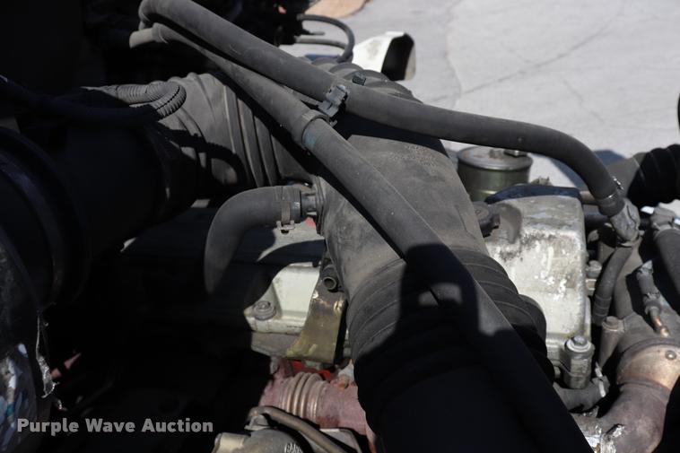 image for item DK9569 2006 Hino 268 refrigerated truck