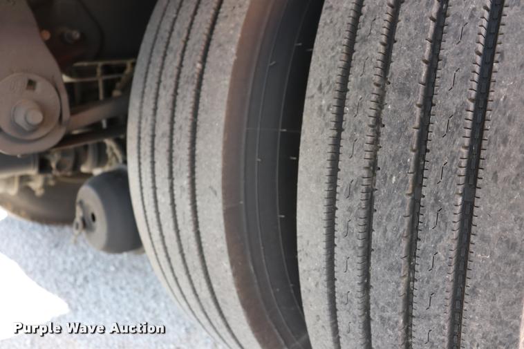 image for item DK9569 2006 Hino 268 refrigerated truck