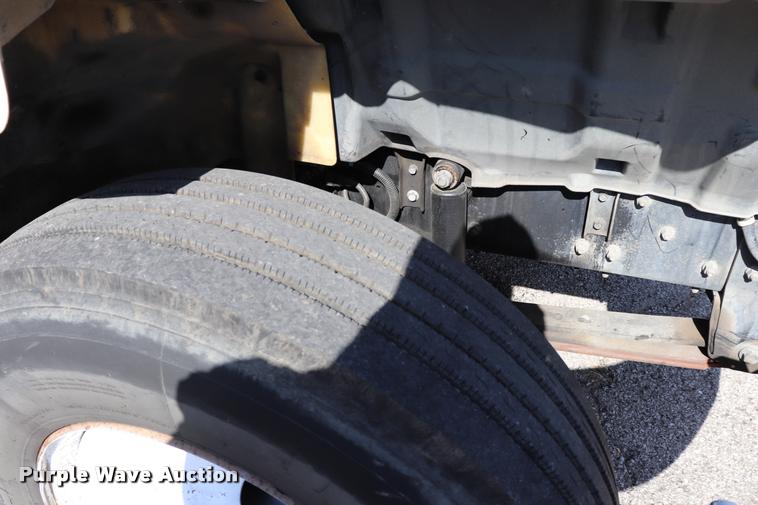 image for item DK9569 2006 Hino 268 refrigerated truck