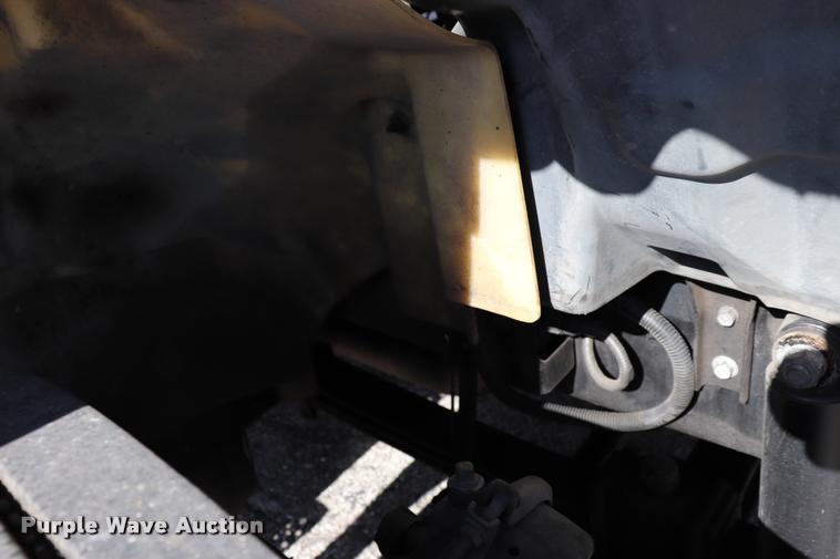 image for item DK9569 2006 Hino 268 refrigerated truck