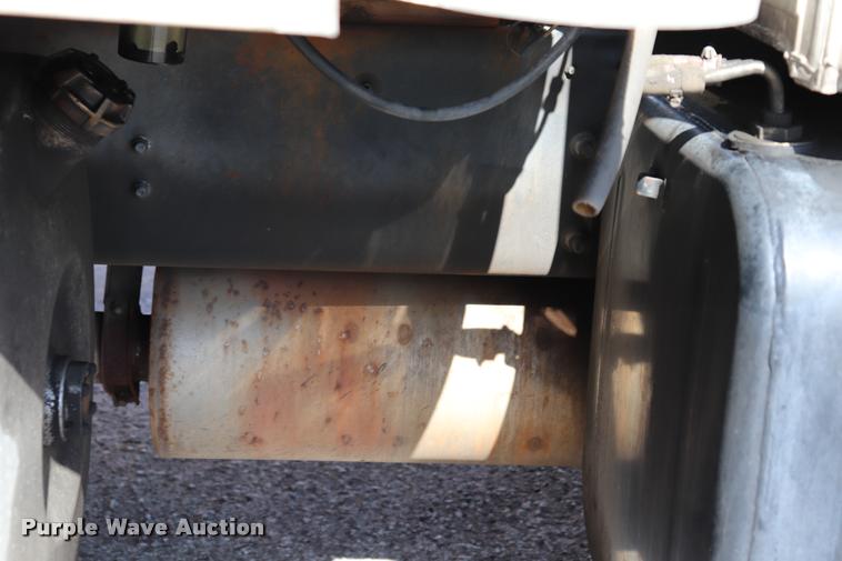 image for item DK9569 2006 Hino 268 refrigerated truck