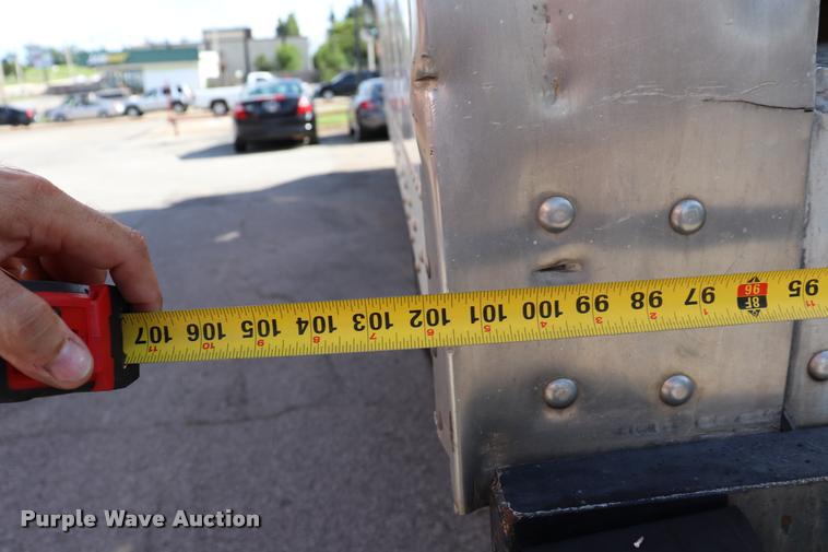 image for item DK9569 2006 Hino 268 refrigerated truck