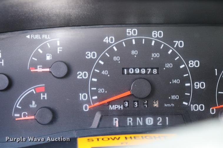 image for item DK9570 2000 Ford F350 Super Duty bucket truck