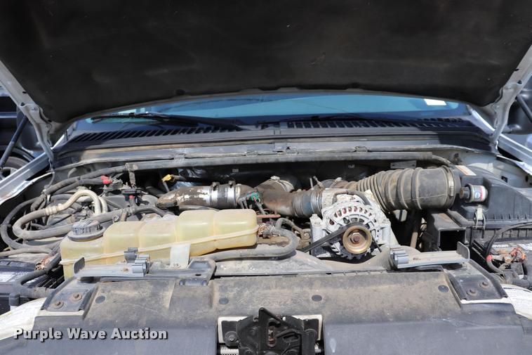 image for item DK9570 2000 Ford F350 Super Duty bucket truck