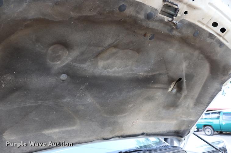 image for item DK9570 2000 Ford F350 Super Duty bucket truck