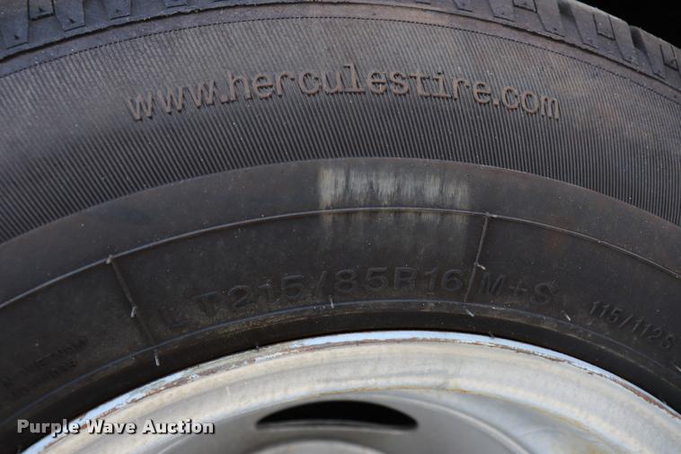 image for item DK9570 2000 Ford F350 Super Duty bucket truck