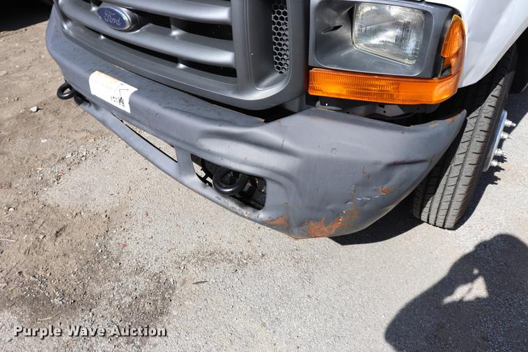 image for item DK9570 2000 Ford F350 Super Duty bucket truck