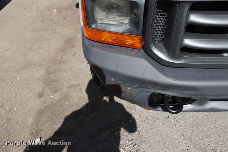 image for item DK9570 2000 Ford F350 Super Duty bucket truck