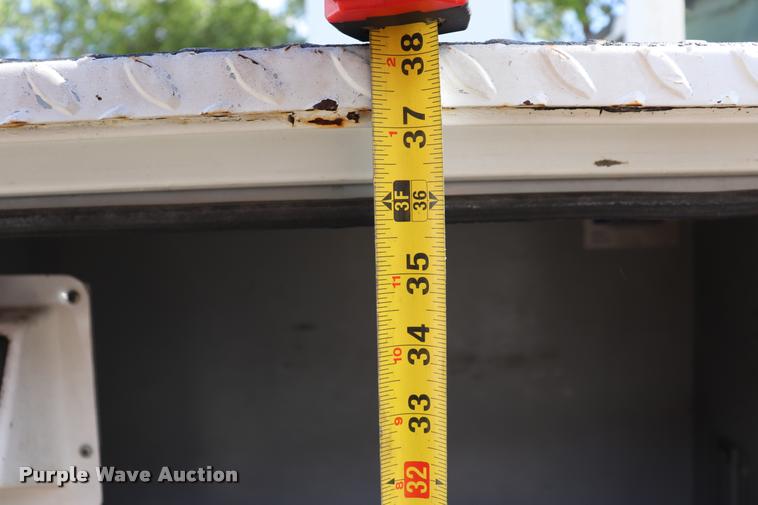 image for item DK9570 2000 Ford F350 Super Duty bucket truck