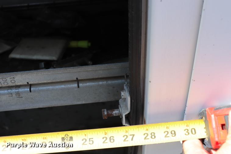 image for item DK9570 2000 Ford F350 Super Duty bucket truck