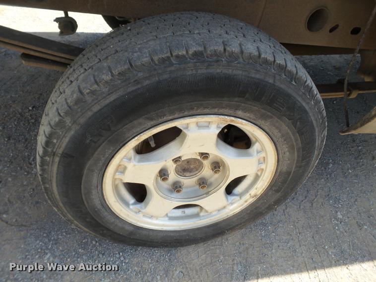 image for item DL9099 2001 Chevrolet Silverado 1500 Z71 Ext. Cab pickup truck